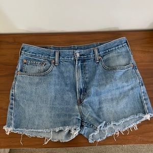 Levi’s l 516 Cut Offs